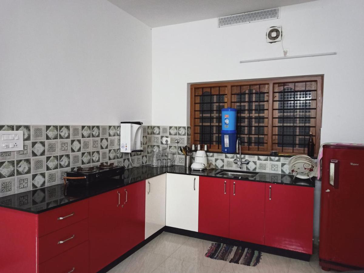 Appartement Nandana'S Residency Munnar Extérieur photo